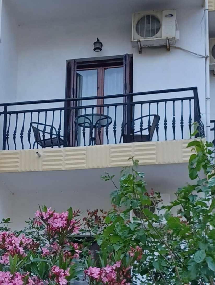 Hotel Rena Ágios Kírykos 외부 사진