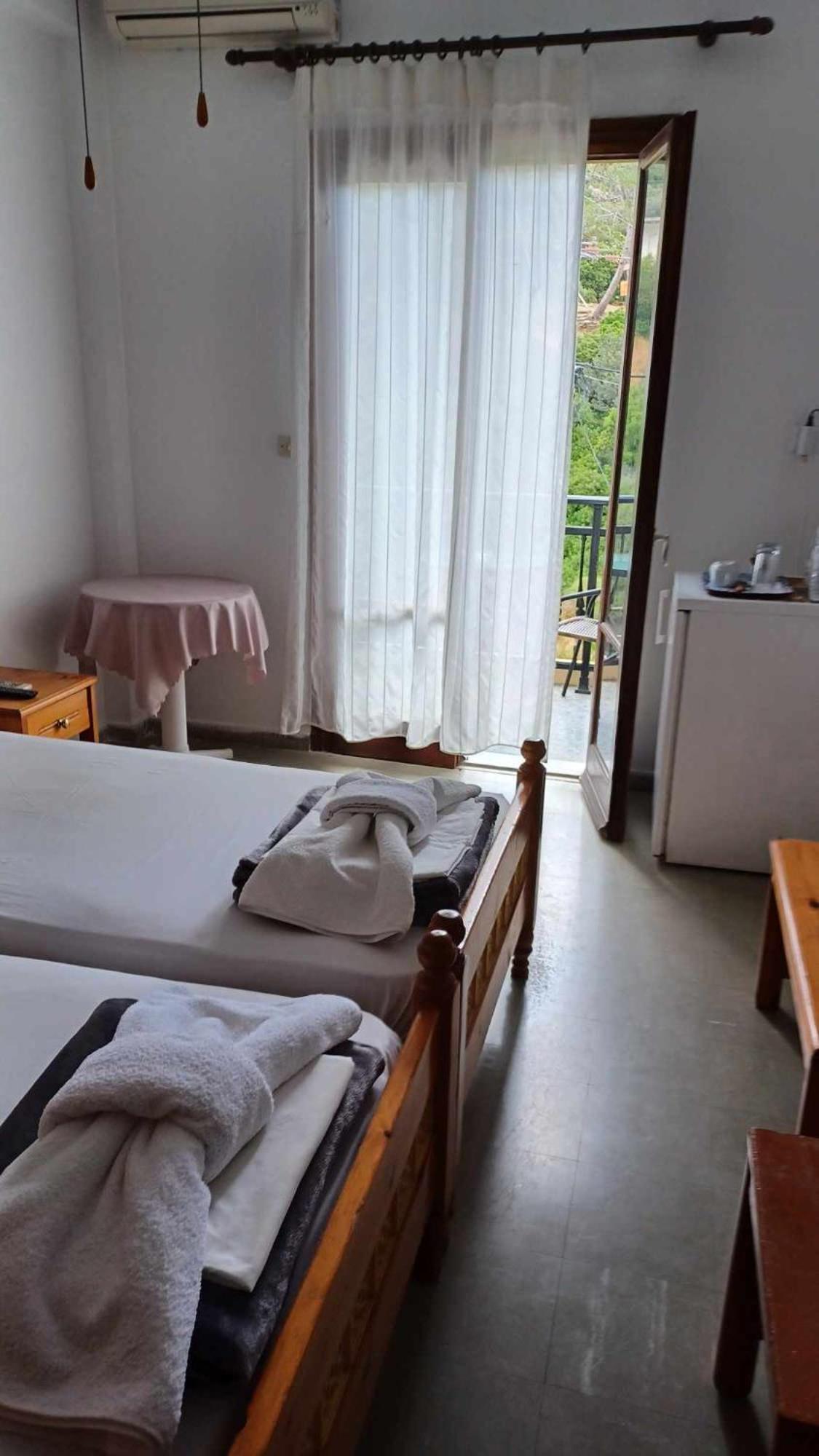 Hotel Rena Ágios Kírykos 외부 사진